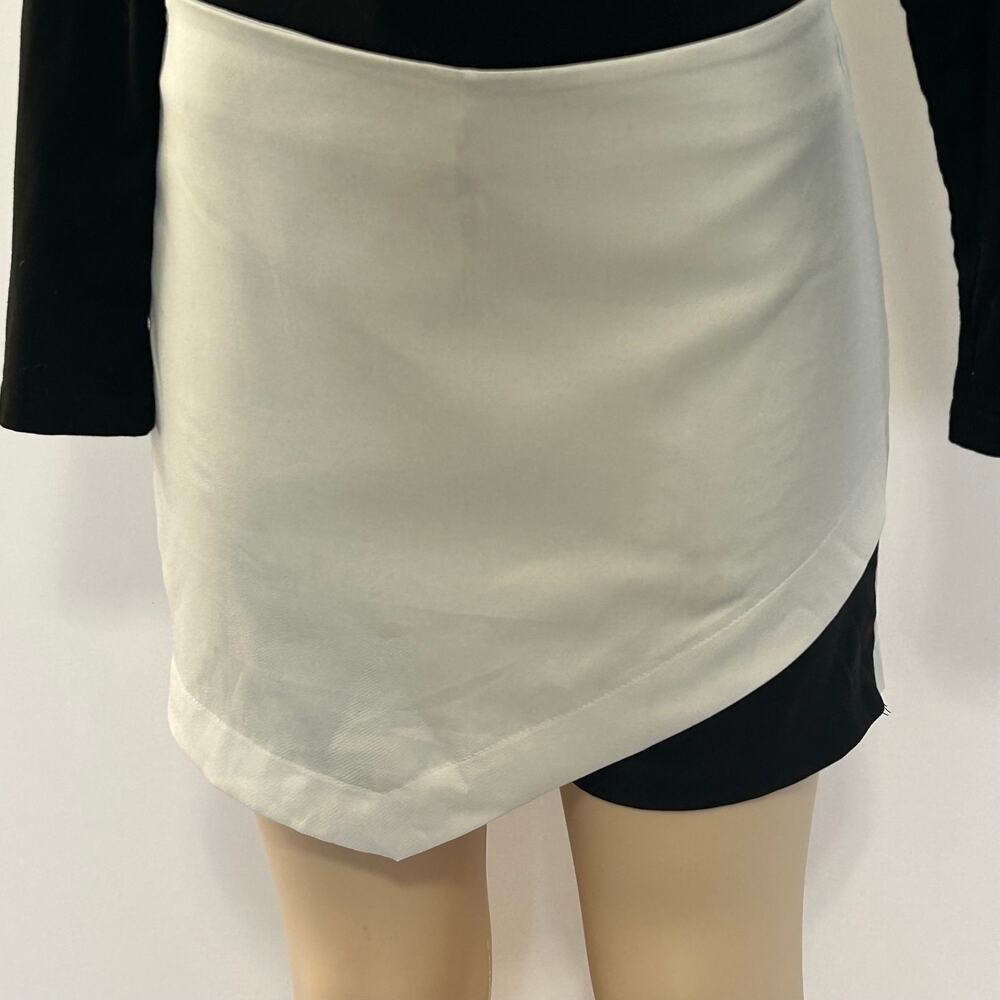 Women’s White Asymmetrical Skort | Wrap Front Mini Skirt Shorts | Size Large